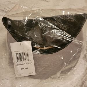 Hurley trucker hat snap back hat